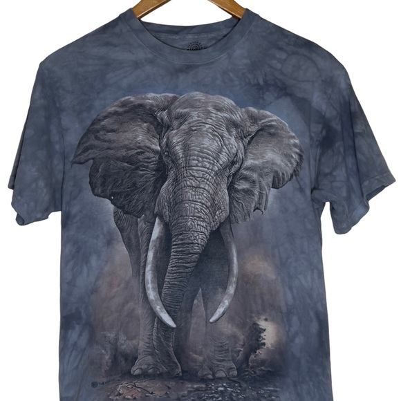 The Mountain Tie Dye Elephant 🐘 Size Medium Short Sleeve Tee - Picture 2 of 8